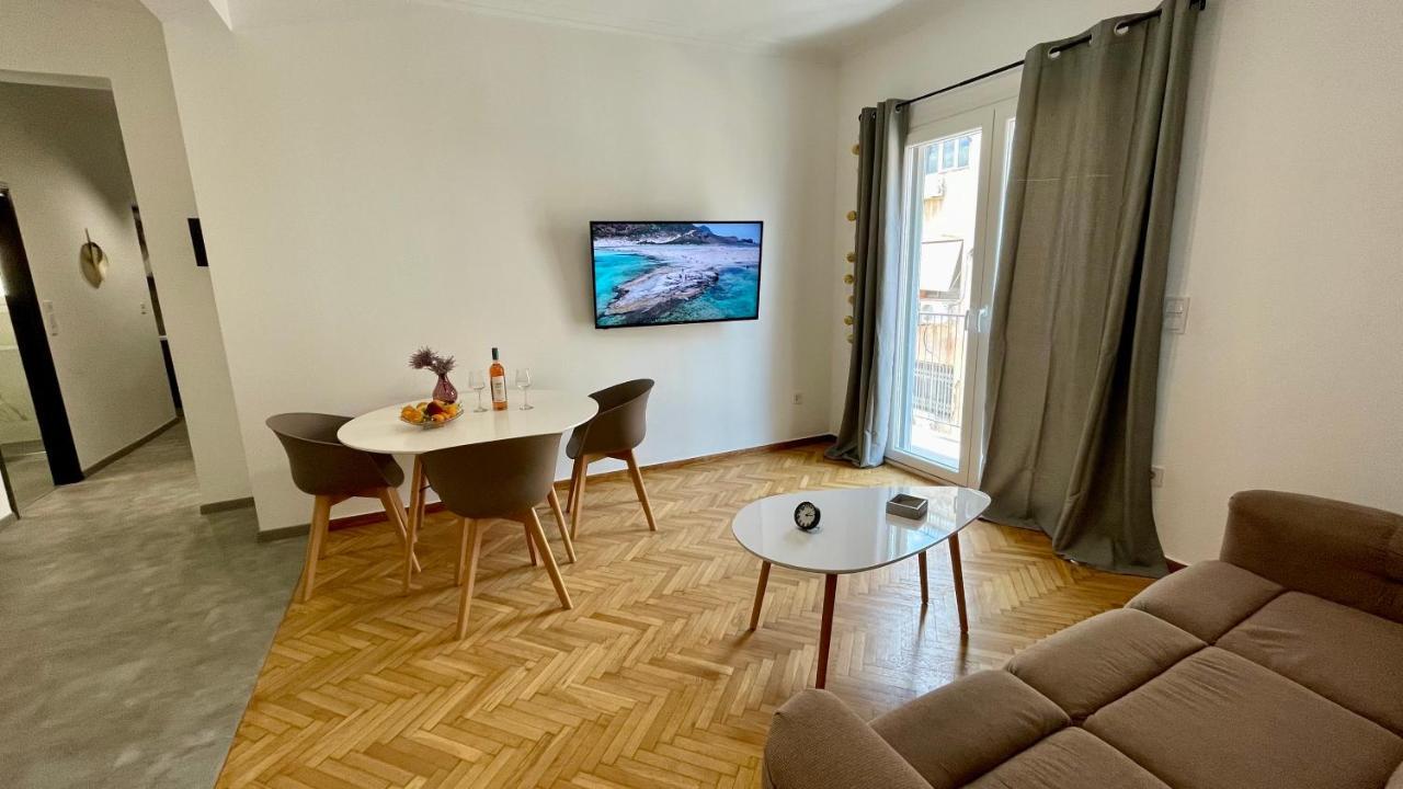 Gorgeous Renovated Apt. Close To Metro And Cultural Sites! Афіни Екстер'єр фото