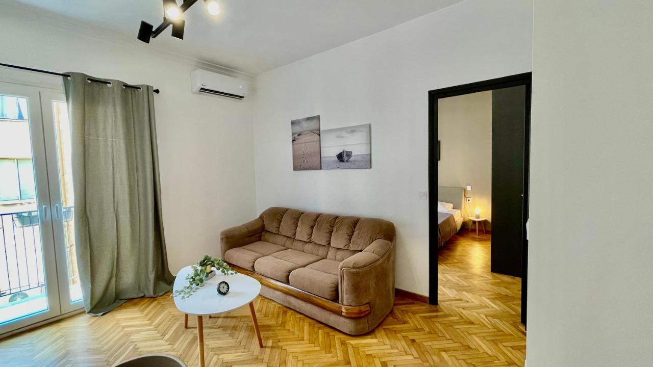 Gorgeous Renovated Apt. Close To Metro And Cultural Sites! Афіни Екстер'єр фото